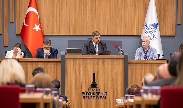 Başkan Tugay’dan 2025 bütçesinde tasarruf vurgusu “Ayağımızı yorganımıza göre uzatacağız”